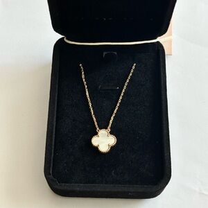 Van Cleef & Arpels Vintage Alhambra Pendant Necklace 18K Yellow Gold MOP VCA
